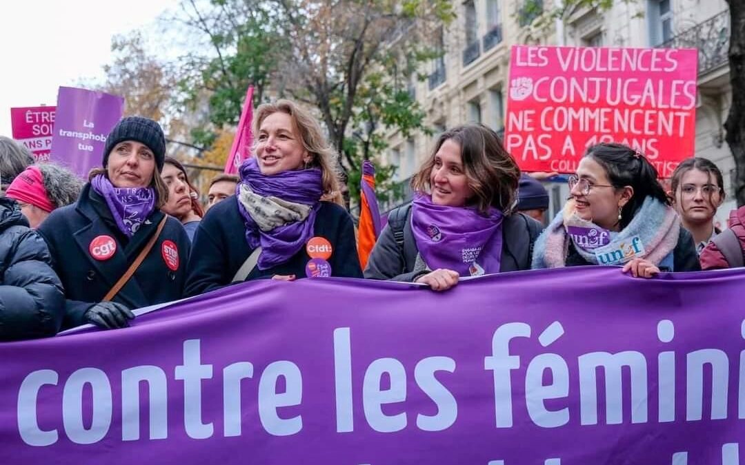 le 23 novembre 100 000 manifestaNt.es contre les violences faites aux femmes